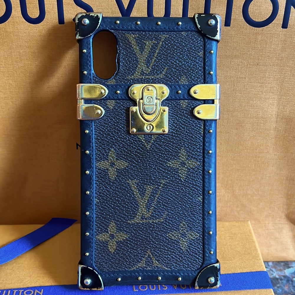 Authentic Louis Vuitton monogram eye trunk iPhone X/XS case